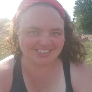 Meet your Posher, Hillary